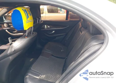 2018 Mercedes-Benz E 300 4Matic z USA, uszkodzony, nr VIN WDDZF4KB9JA445012